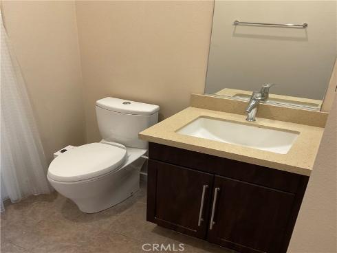 563 W Maple Avenue, Orange, CA