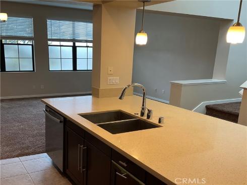 563 W Maple Avenue, Orange, CA