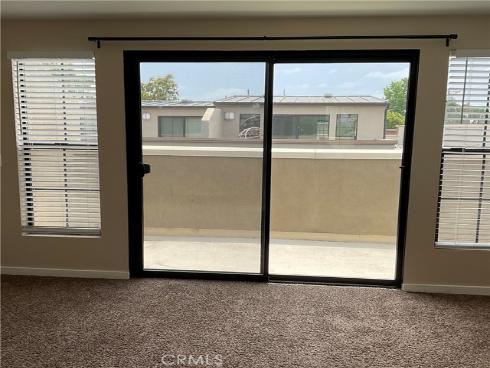 563 W Maple Avenue, Orange, CA