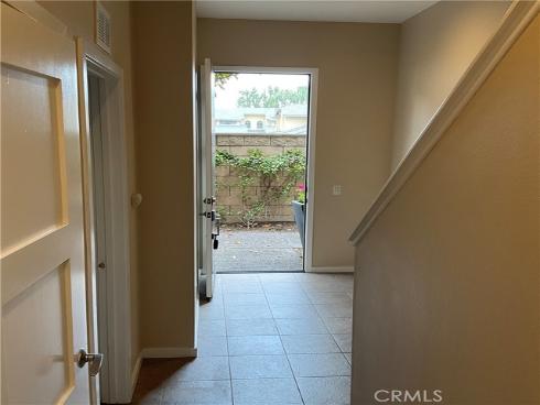 563 W Maple Avenue, Orange, CA