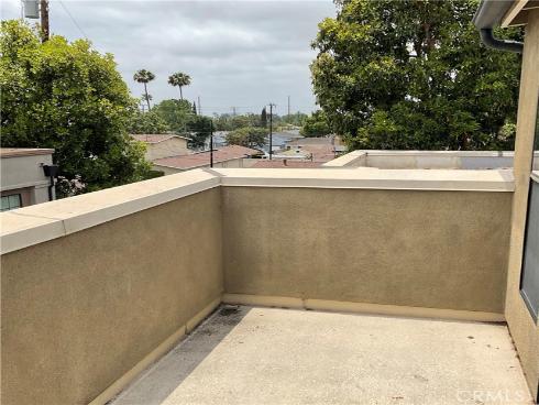 563 W Maple Avenue, Orange, CA