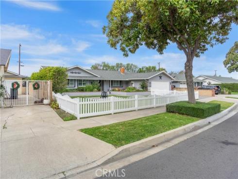 1750 N Lincoln Street, Orange, CA
