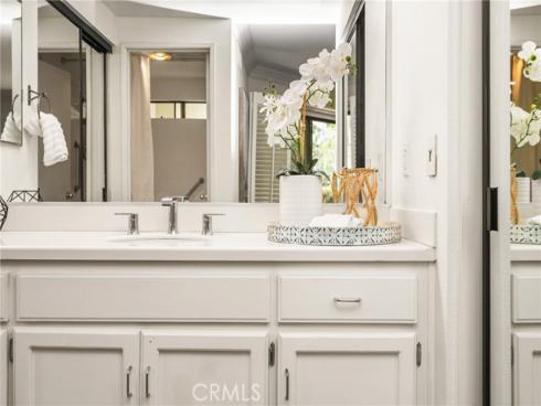 5846 E Creekside 11 Avenue, Orange, CA