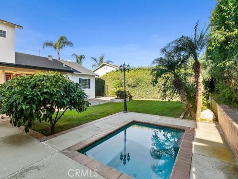 1524 E Riverview Avenue, Orange, CA