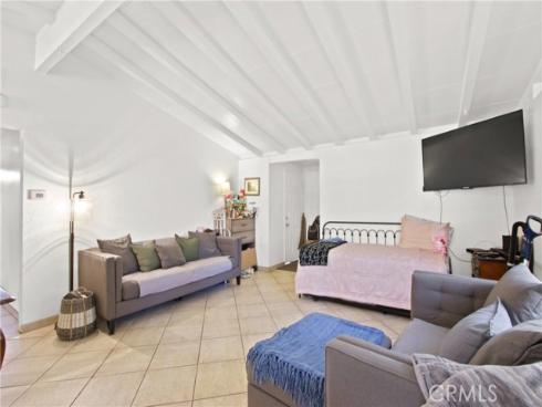 2425 W Palm Avenue, Orange, CA