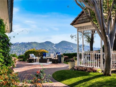 5502 E Crest De Ville Avenue, Orange, CA