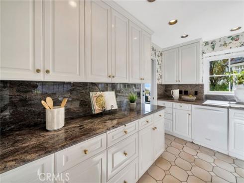 5502 E Crest De Ville Avenue, Orange, CA