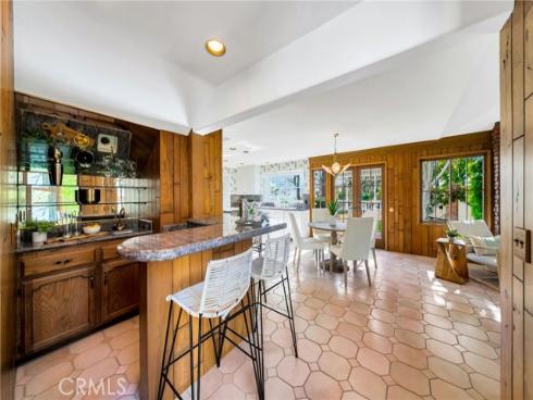 5502 E Crest De Ville Avenue, Orange, CA