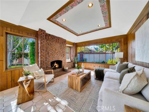 5502 E Crest De Ville Avenue, Orange, CA