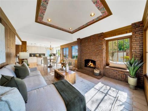 5502 E Crest De Ville Avenue, Orange, CA