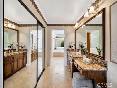 5502 E Crest De Ville Avenue, Orange, CA