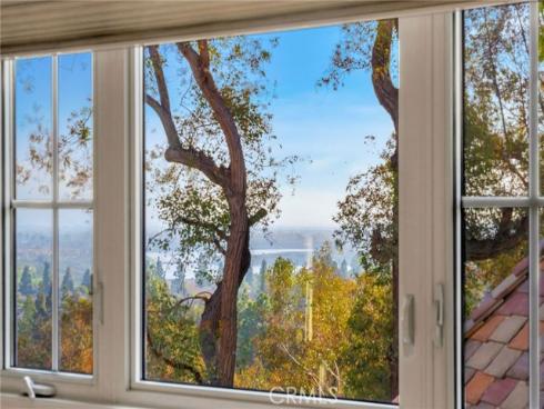 5502 E Crest De Ville Avenue, Orange, CA