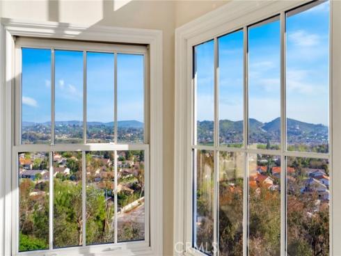 5502 E Crest De Ville Avenue, Orange, CA