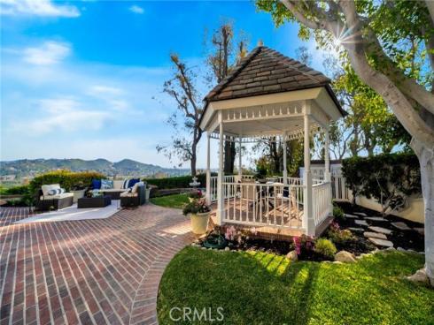 5502 E Crest De Ville Avenue, Orange, CA