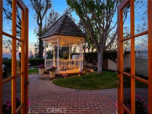 5502 E Crest De Ville Avenue, Orange, CA