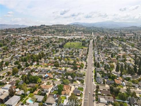 2122 N Shaffer Street  A & B , Orange, CA