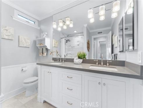 2546 E Palmyra Avenue, Orange, CA