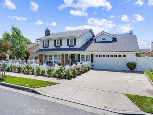 2546 E Palmyra Avenue, Orange, CA