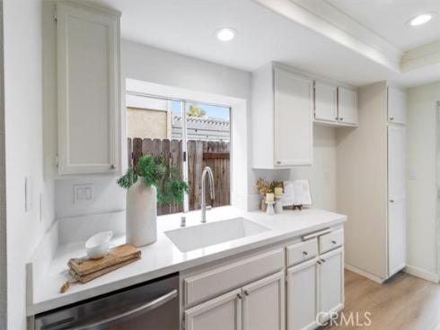 2720 E Walnut 10 Avenue, Orange, CA