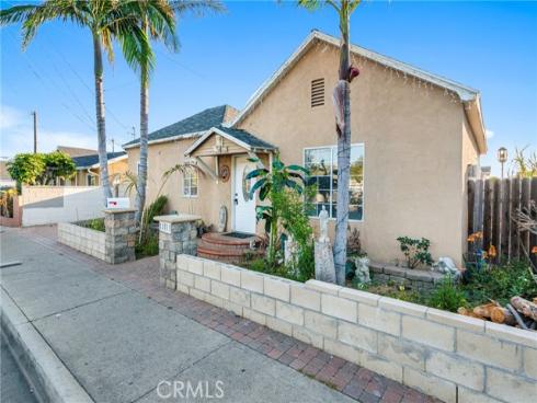 11811 Hewes Street, Orange, CA