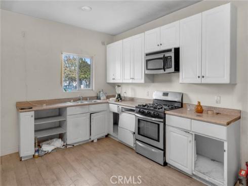 11811 Hewes Street, Orange, CA