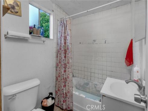 11811 Hewes Street, Orange, CA