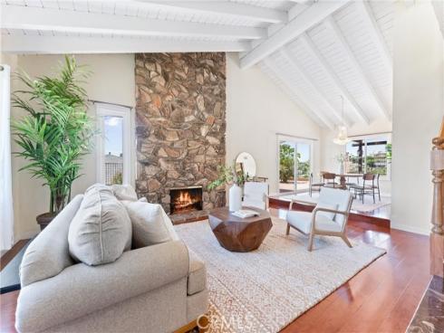 2223 E Vista Mesa Way, Orange, CA