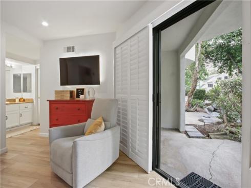 5846 E Creekside  10  Avenue, Orange, CA