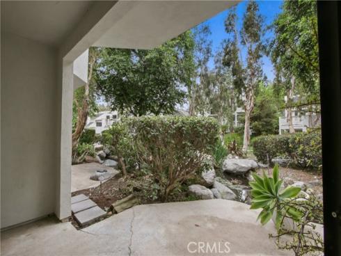 5846 E Creekside  10  Avenue, Orange, CA