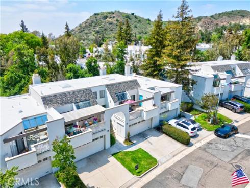 5846 E Creekside  10  Avenue, Orange, CA