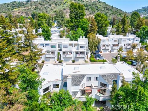 5846 E Creekside  10  Avenue, Orange, CA