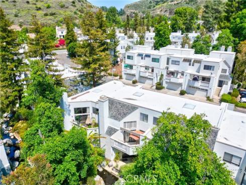 5846 E Creekside  10  Avenue, Orange, CA