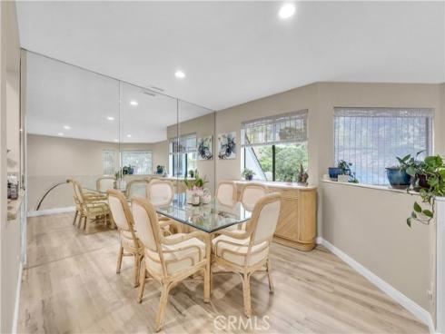 5846 E Creekside 35 Avenue, Orange, CA