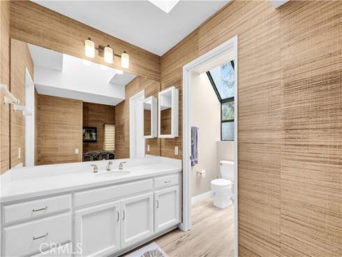 5846 E Creekside 35 Avenue, Orange, CA