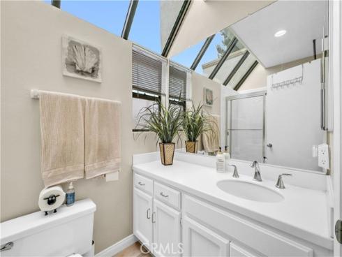 5846 E Creekside 35 Avenue, Orange, CA