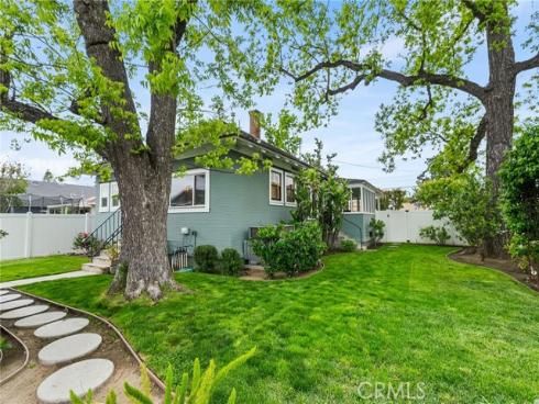 952 E Palmyra Avenue, Orange, CA