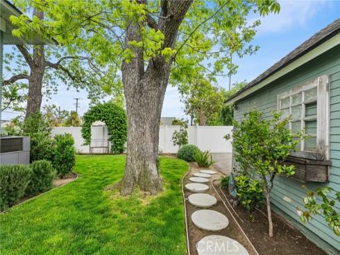 952 E Palmyra Avenue, Orange, CA