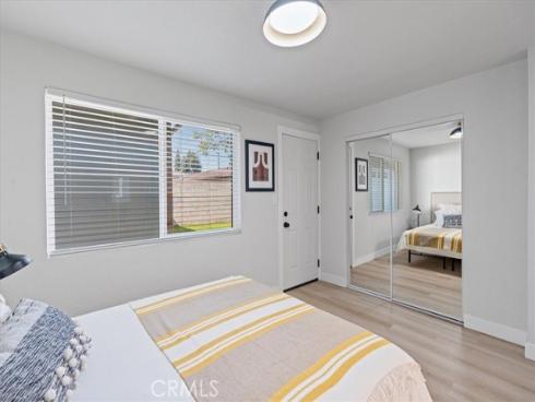 1043 E Palmyra Avenue, Orange, CA