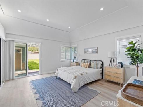 1043 E Palmyra Avenue, Orange, CA