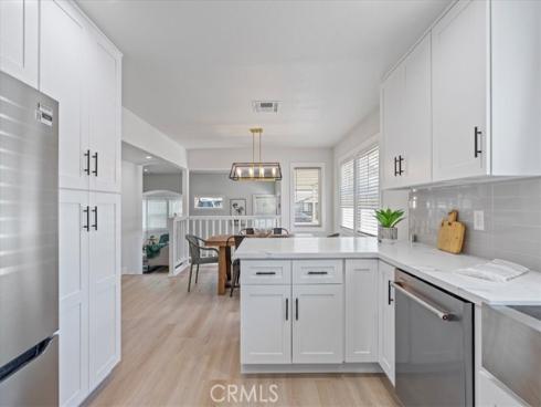 1043 E Palmyra Avenue, Orange, CA