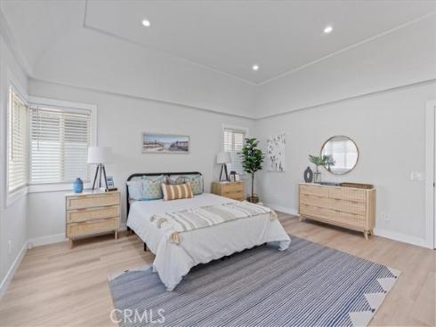 1043 E Palmyra Avenue, Orange, CA