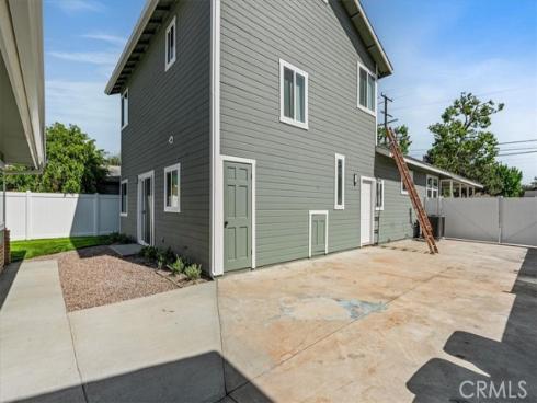 1043 E Palmyra Avenue, Orange, CA