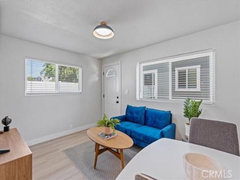 1043 E Palmyra Avenue, Orange, CA