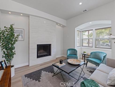 1043 E Palmyra Avenue, Orange, CA