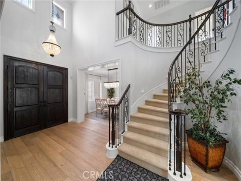 2583 N Skytop Court, Orange, CA