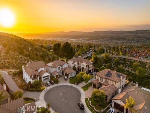2583 N Skytop Court, Orange, CA