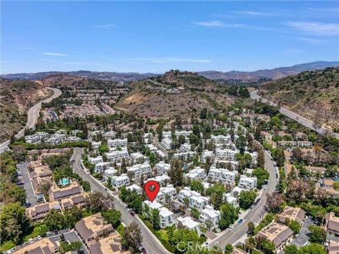 152 N Singingwood 6 Street, Orange, CA