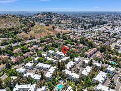 152 N Singingwood 6 Street, Orange, CA