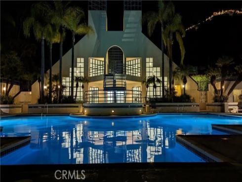 152 N Singingwood 6 Street, Orange, CA