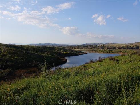 152 N Singingwood 6 Street, Orange, CA